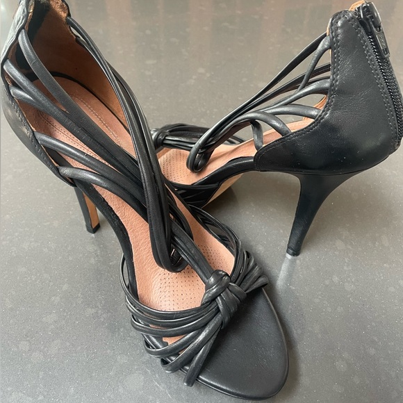 Corso Como Black Platform Strappy Braided Knot high heels - 9M - Picture 3 of 8